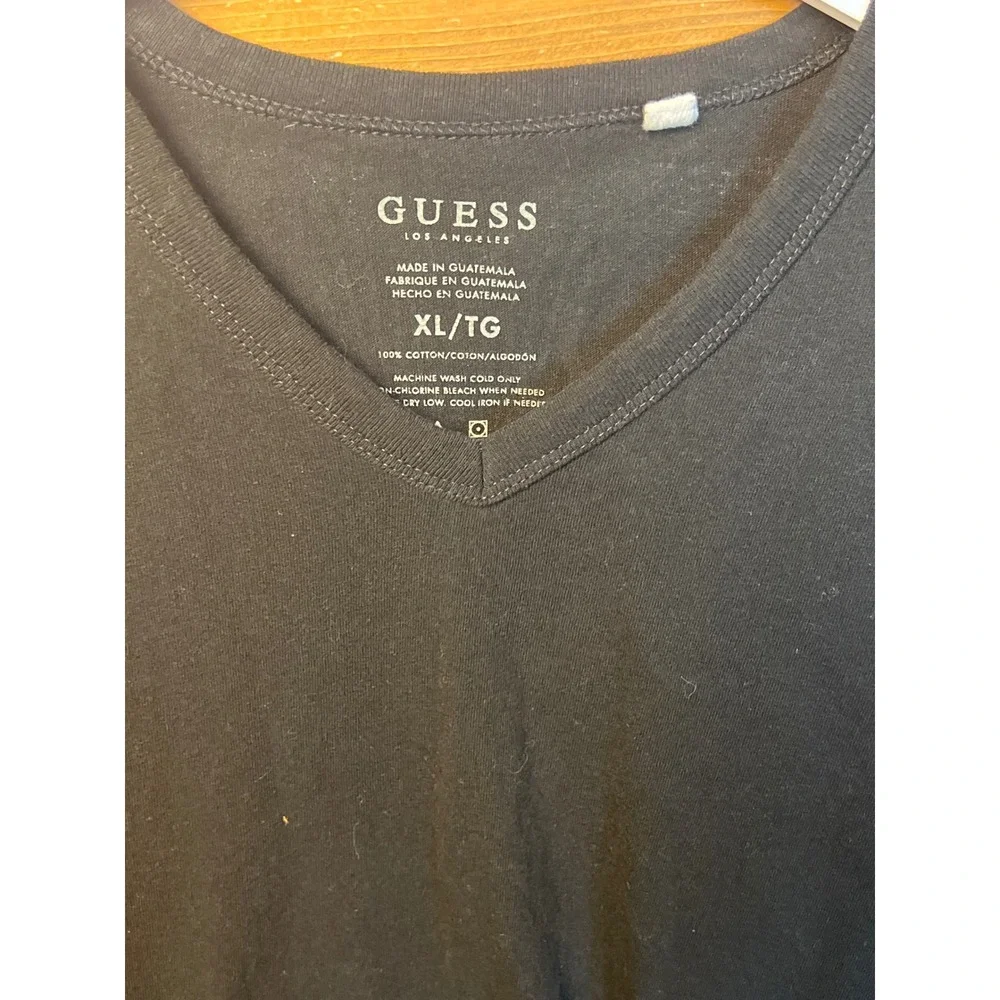 GUESS Los Angeles XL Wing Print V-Neck T-Shirt Men's Black Cotton Short Sleeve‎ - Picture 6 of 9